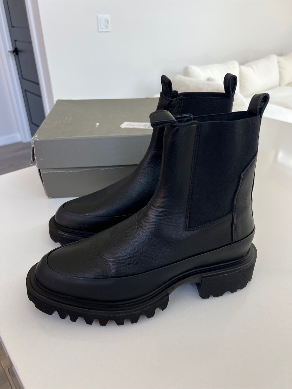 ALLSAINTS harlee lug sole black leather chelsea ankle boots booties size 9
